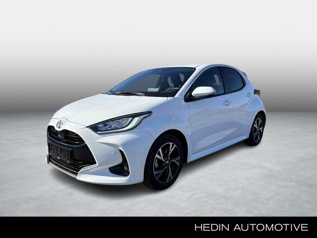 Toyota Yaris 1.5 VVT-i Hybrid Style e-CVT | Achteruitrijcame, Auto's, Toyota, Gebruikt, https://public.car-pass.be/vhr/8848a8ef-74b7-43c6-9e20-138e63d0b978
