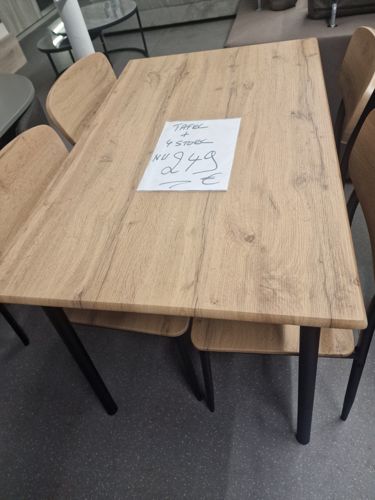 Tafel met 4 stoel 249 €, Huis en Inrichting, Ophalen