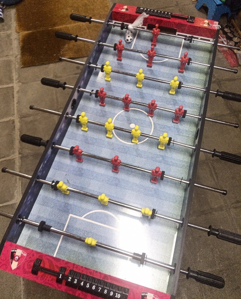 tafelvoetbalspel voor kinderen - perfecte staat  - 2 ballen, Ophalen, Zo goed als nieuw