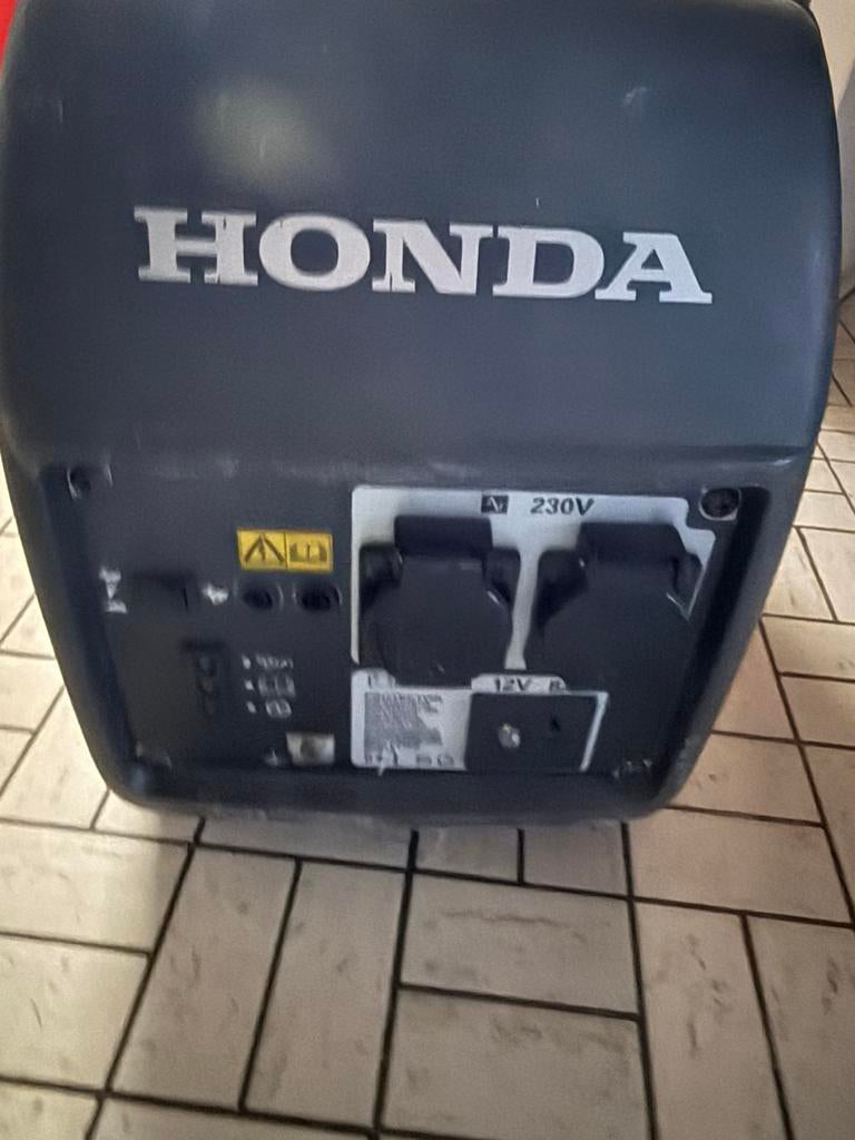 Honda generator power 20 i, Caravans en Kamperen, Mobilhome-accessoires, Zo goed als nieuw, Ophalen of Verzenden