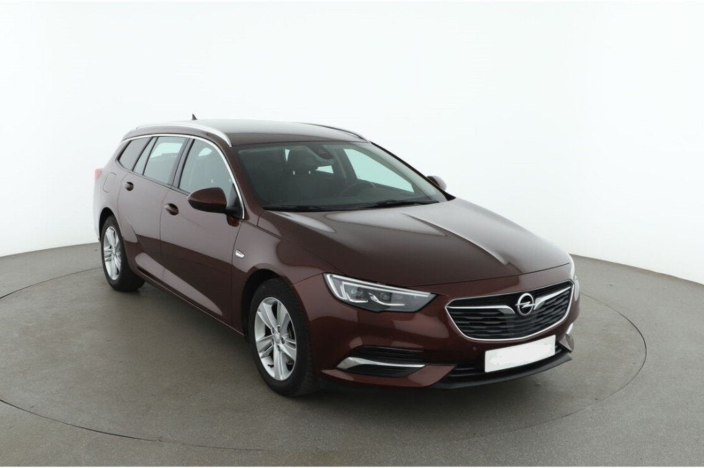 Insignia Sports Tourer 1.5 Turbo Innovation (EU6.2), Auto's, Leder en Stof, 1490 cc, 5 deurs, Particulier