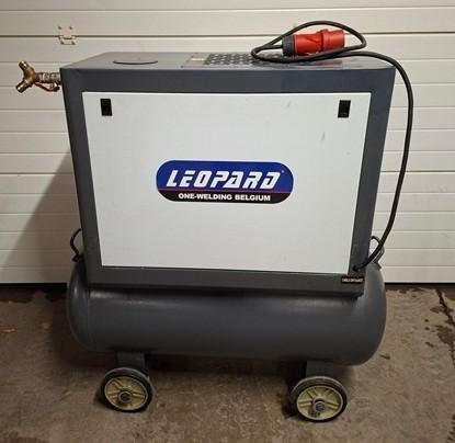 Schroefcompressor ONW-065G op horizontaal vat 200L 380V, Doe-het-zelf en Bouw, Nieuw, Geluidgedempt, 6 tot 10 bar, 100 liter of meer