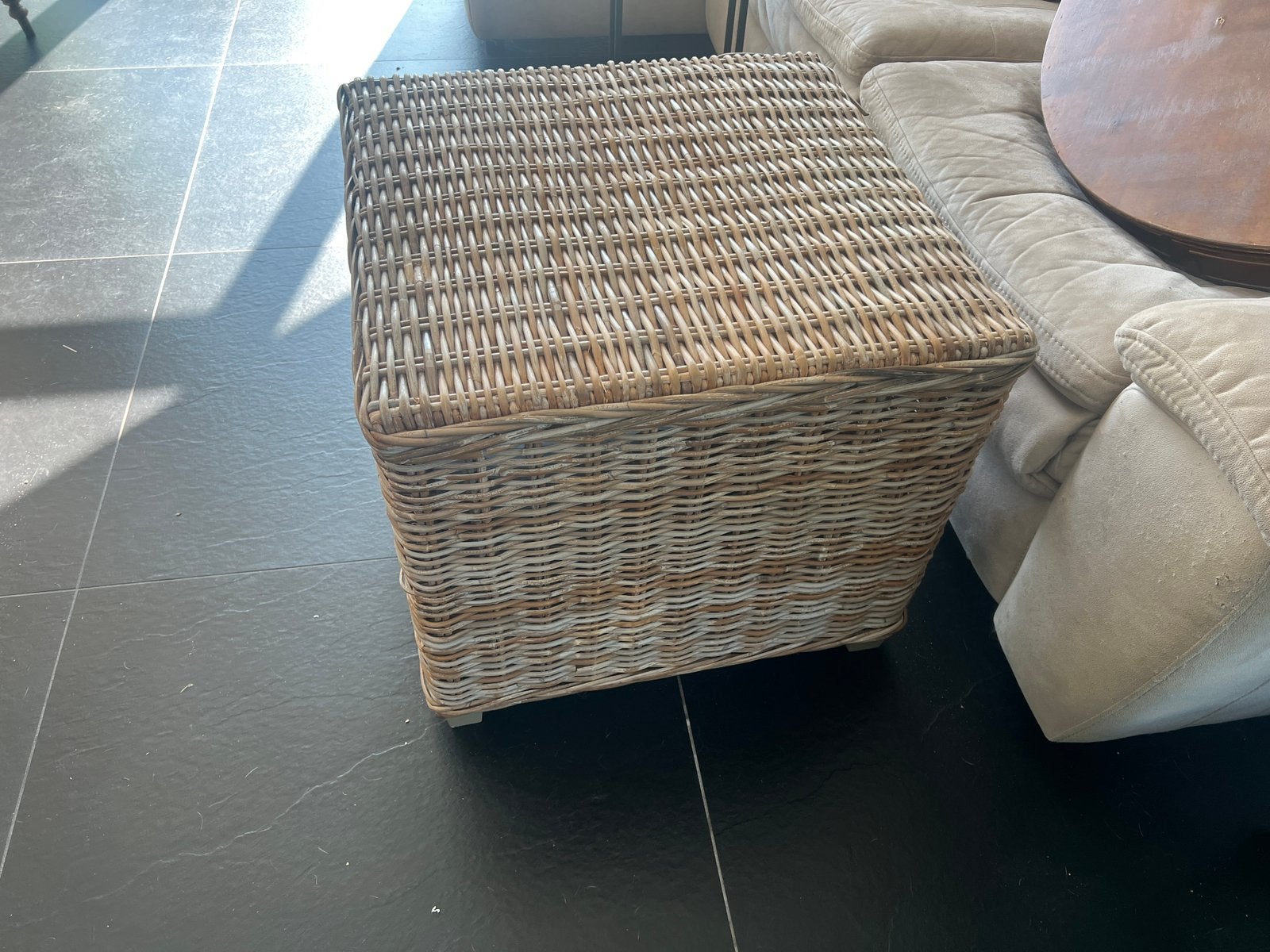 Pouf en rotin, Enlèvement, Comme neuf