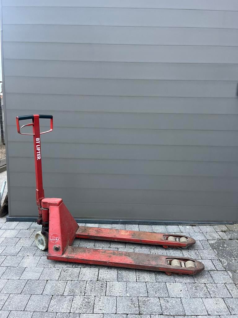 Paletwagen Bt lifter, Doe-het-zelf en Bouw, Palletwagens en Pompwagens, Ophalen, Zo goed als nieuw