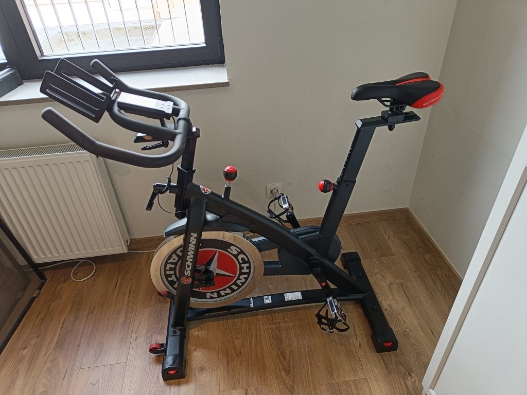 Spinningfiets Schwinn 700IC, Sport en Fitness, Ophalen, Zo goed als nieuw, Benen, Spinningfiets