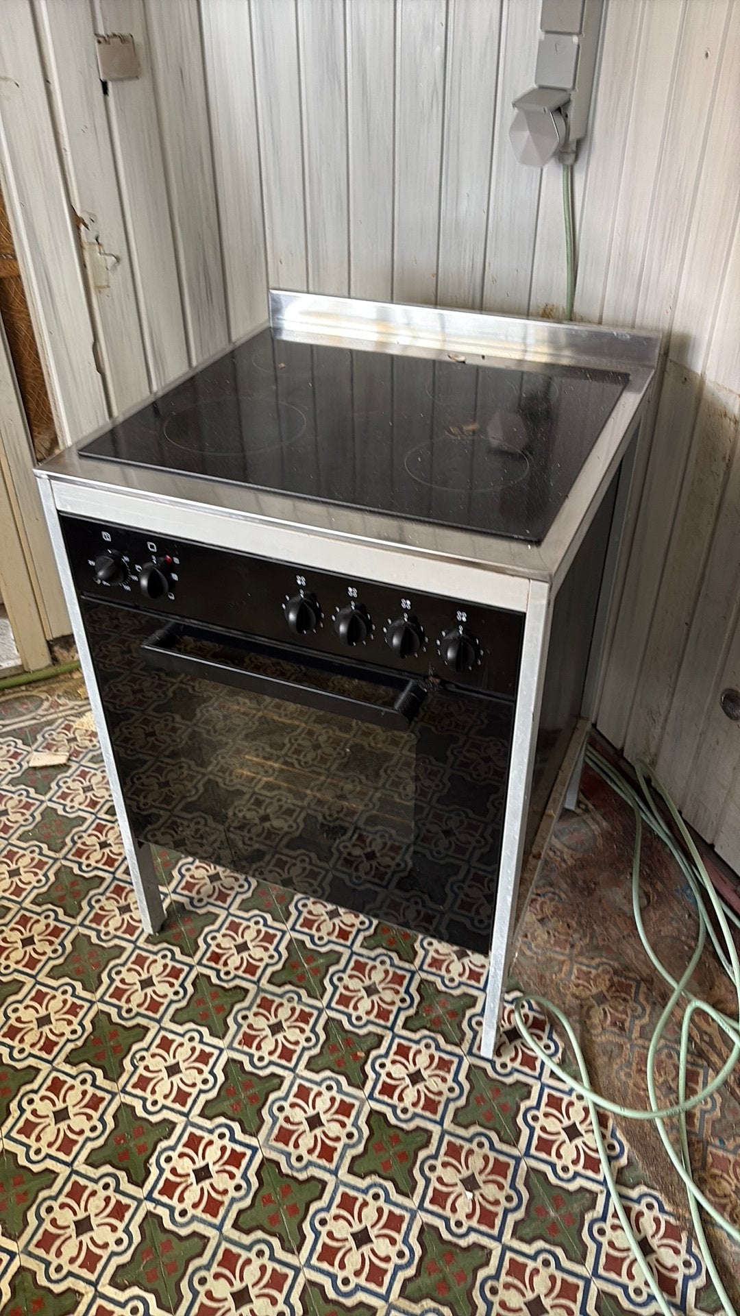 Elektrisch Fornuis, Electroménager, Cuisinières, 4 zones de cuisson, Enlèvement, Utilisé, Gril