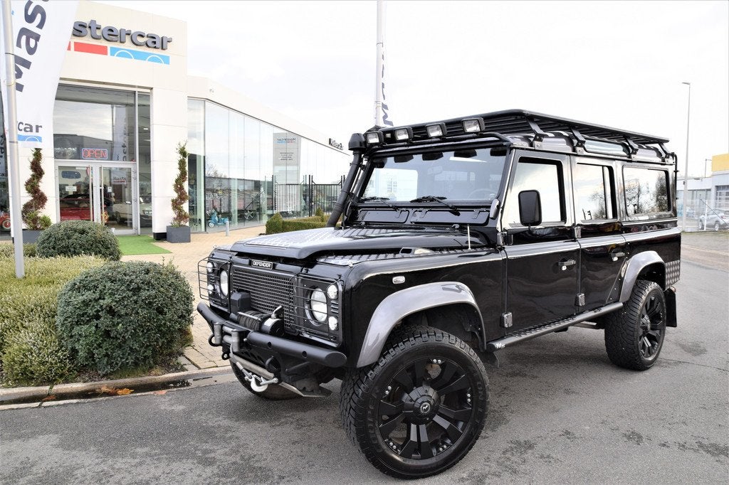 Land Rover Defender 110 2.5 Td5 SW SE, 4 deurs, 122 pk, Zwart, 2495 cc
