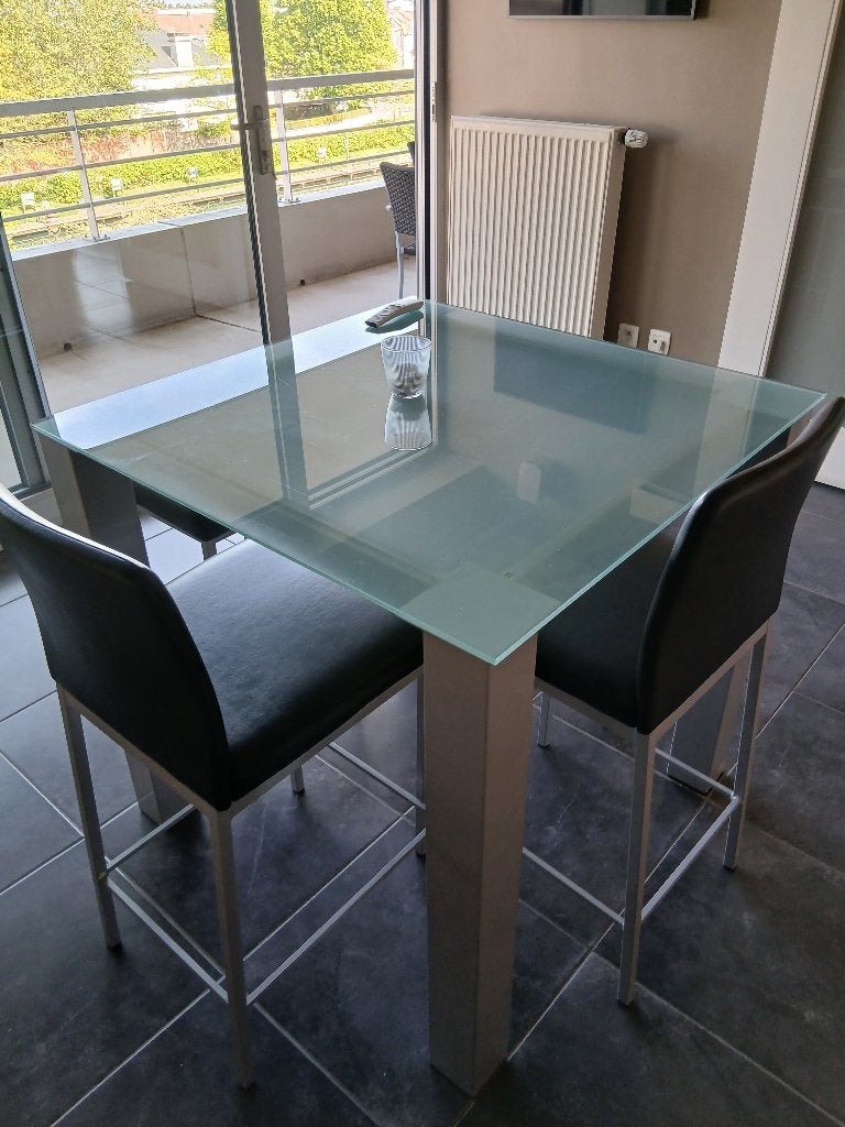 keukentafel en stoelen, Ophalen, Zo goed als nieuw