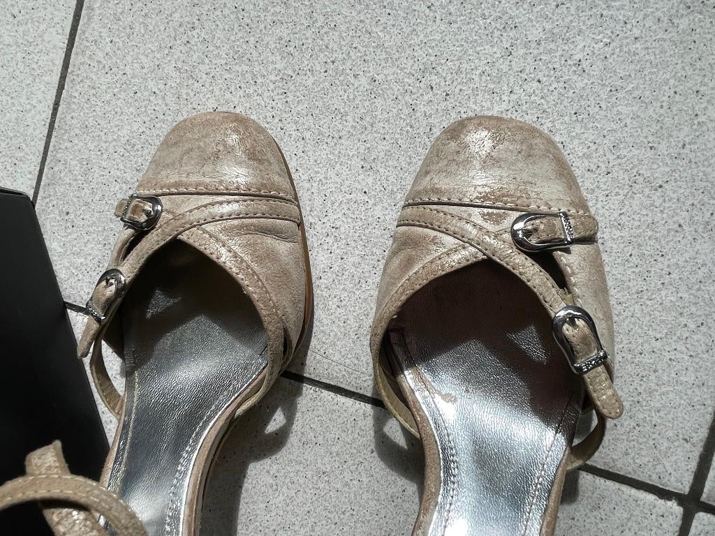 Retro schoenen Esprit maat 37, Kleding | Dames, Schoenen, Pumps, Beige, Ophalen of Verzenden, Zo goed als nieuw
