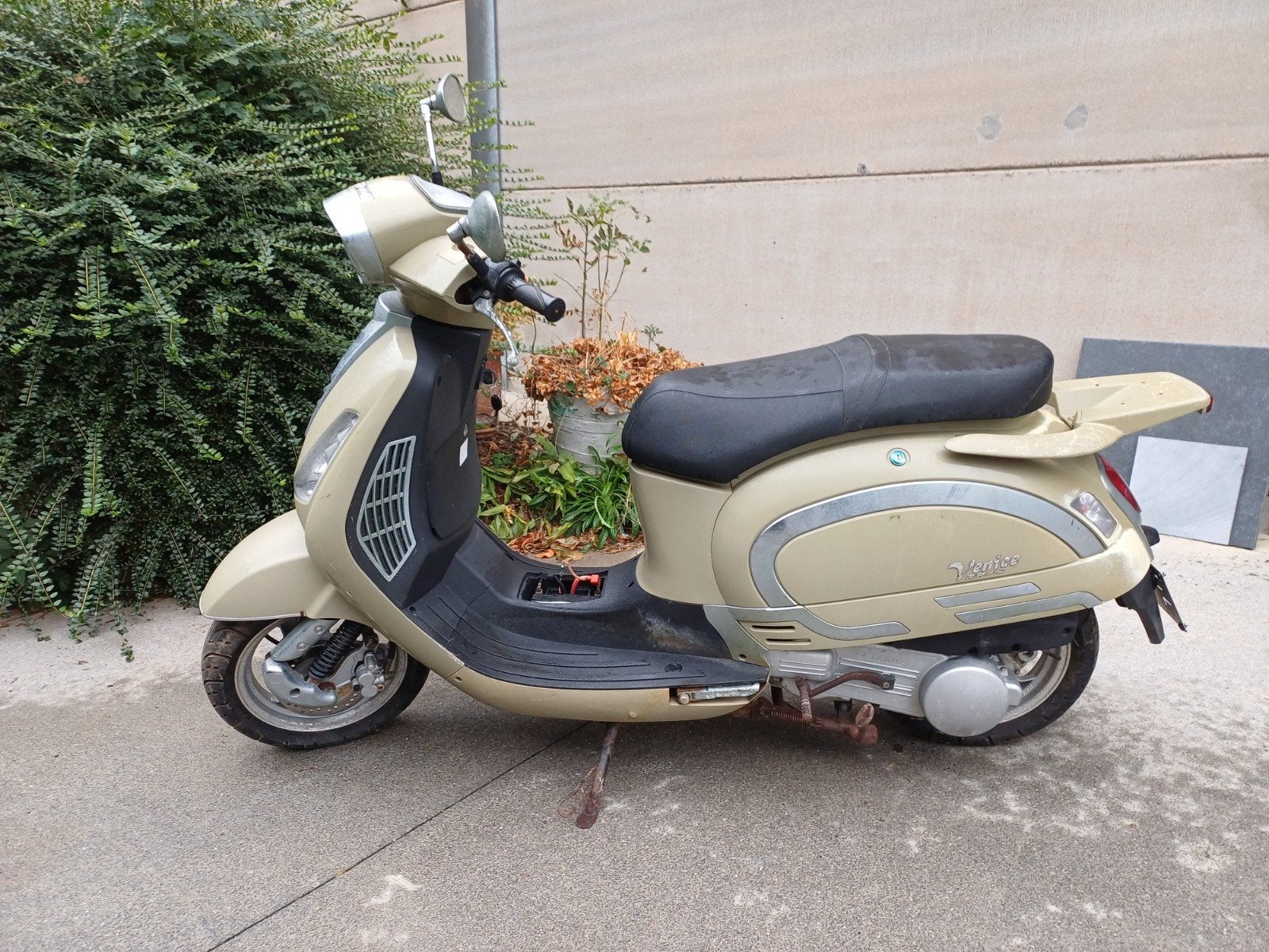 scooter Razzo Venice 125 cc disparu à cause d'un décès, Autres marques, Enlèvement, Utilisé, Essence