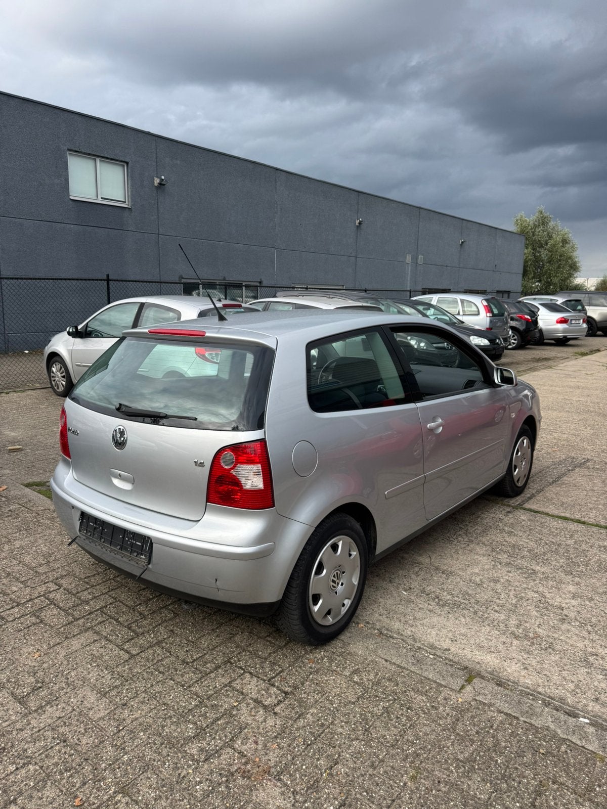 Vw polo benzine automaat met keuring verkoop en garantie, Autos, Argent ou Gris, Achat, Entreprise, Noir
