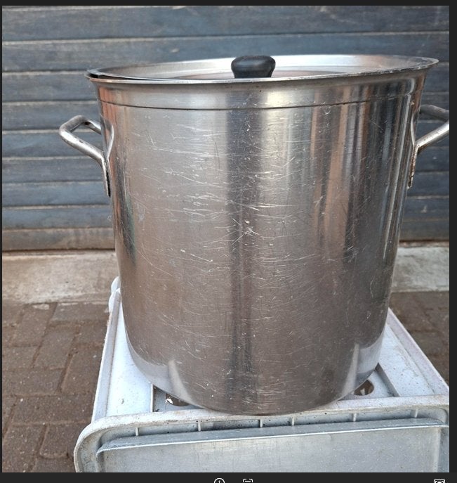 TROIS GRANDES CASSEROLES,  (Gamel), Inox, Utilisé, Avec couvercle, Casserole, Bidon ou Boîte