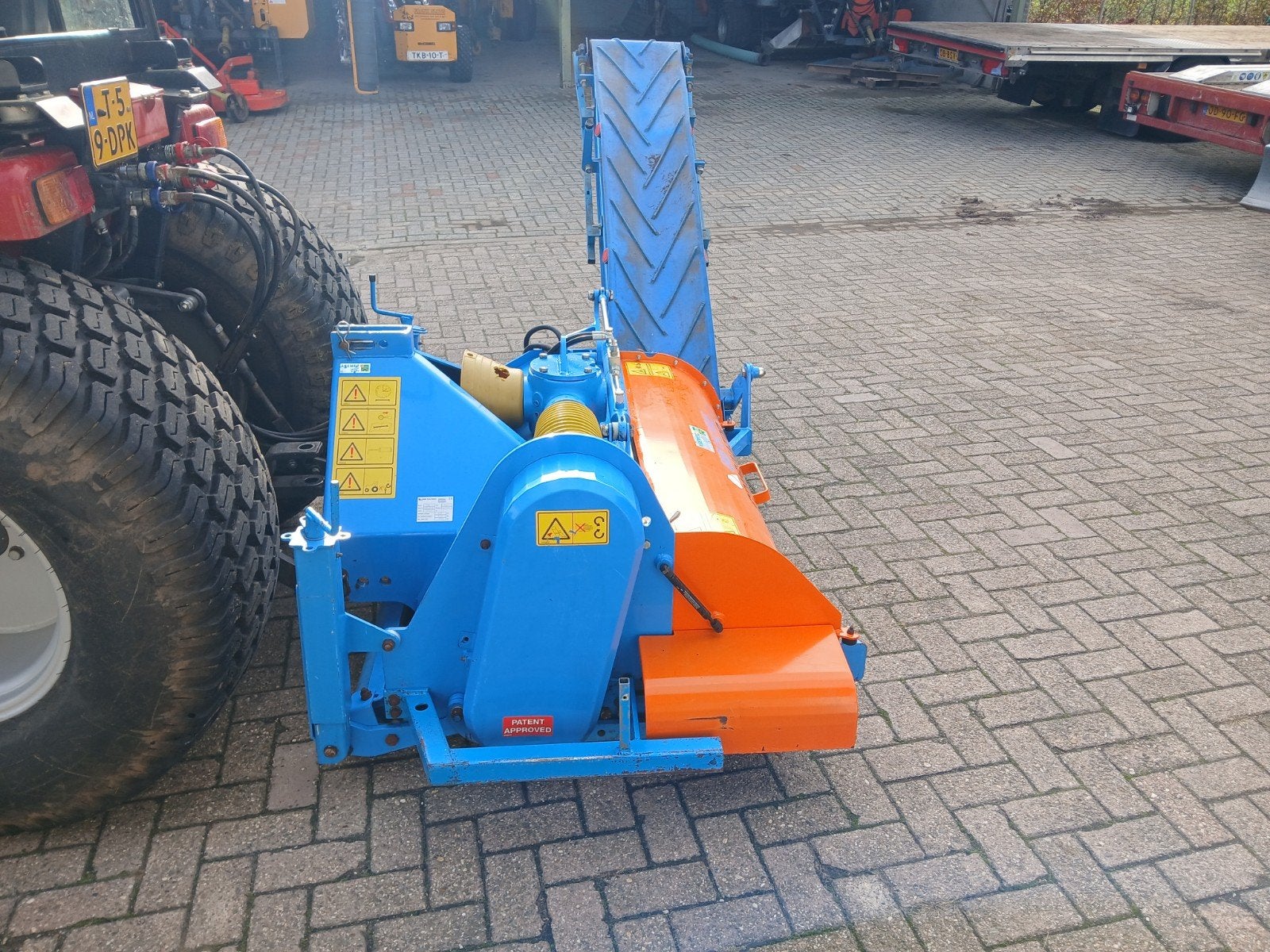 fieldtopmaker toplaagfrees, Ophalen