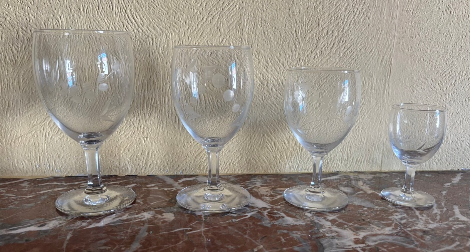 Vintage geëtste glazen set – 32 glazen – 4 formaten, Ophalen, Gebruikt