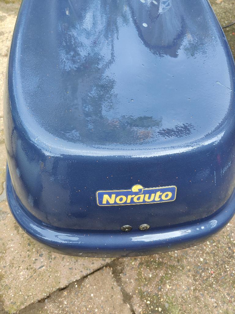 Coffre de toit NORAUTO, Enlèvement, Utilisé