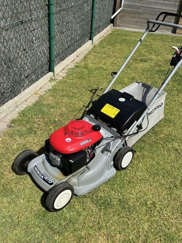 Grasmaaier Honda HRB476c motor op benzine., Tuin en Terras, Ophalen, Cirkelmaaier, Honda, Gebruikt