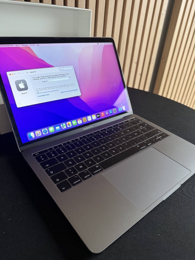 MacBook Pro 13 inch Retina Space Gray (2017), Computers en Software, Gebruikt, 256 GB, 2 tot 3 Ghz, 8 GB