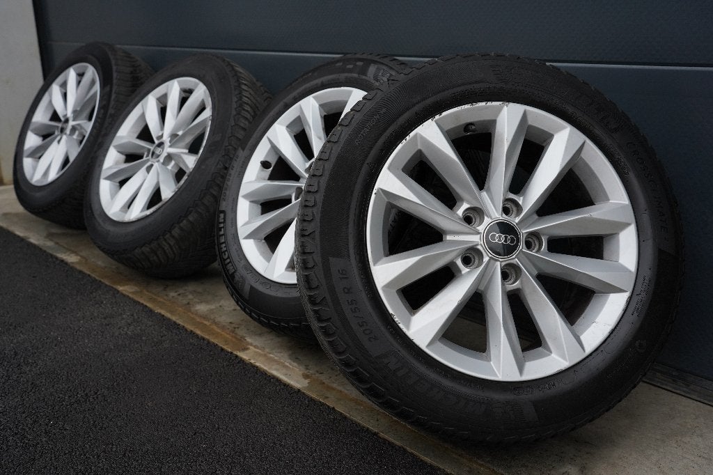 Kit hiver (4 saisons) 16' original pour AUDI A3 (et autres), Autos : Pièces & Accessoires, 4 Saisons, 16 pouces, Véhicule de tourisme