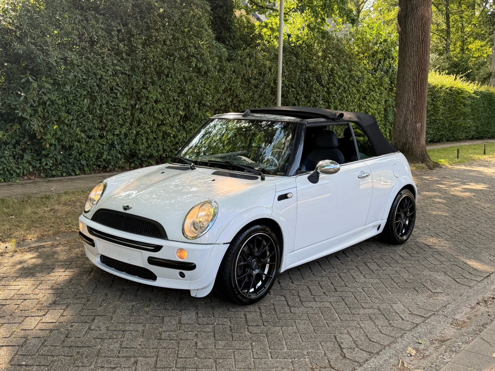 Mini Cooper Cabrio 1.6 Benzine - 2007 - 149.000 km, Auto's, Mini, Voorwielaandrijving, Dealer onderhouden, Zwart, 4 cilinders