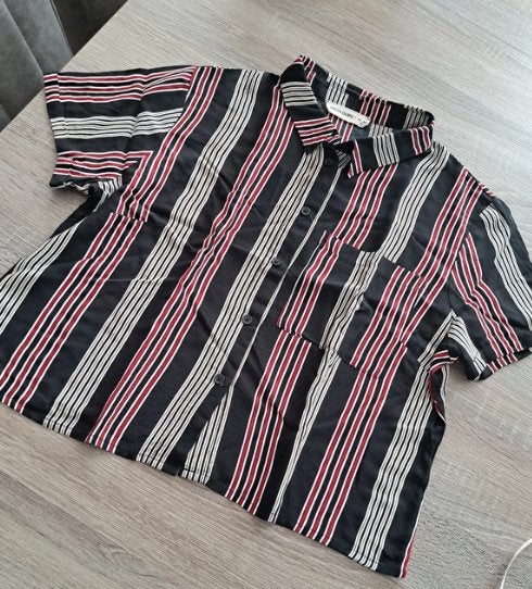 24 colours zwart gestreept cropped bloesje medium, Kleding | Dames, Blouses en Tunieken, Ophalen of Verzenden, Zo goed als nieuw