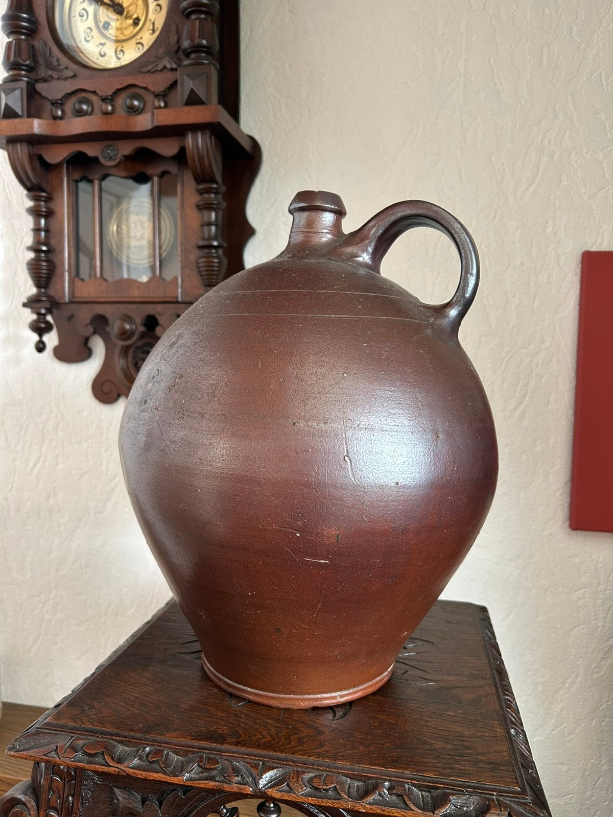 Decoratieve stenen kruik, Enlèvement