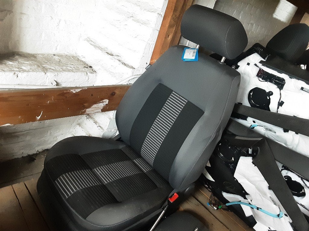 INTERIEUR COMPLET Volkswagen Polo IV (9N1 / 2/3), Volkswagen, Volkswagen AG, Utilisé, Kundenbetreuung@volkswagen.de