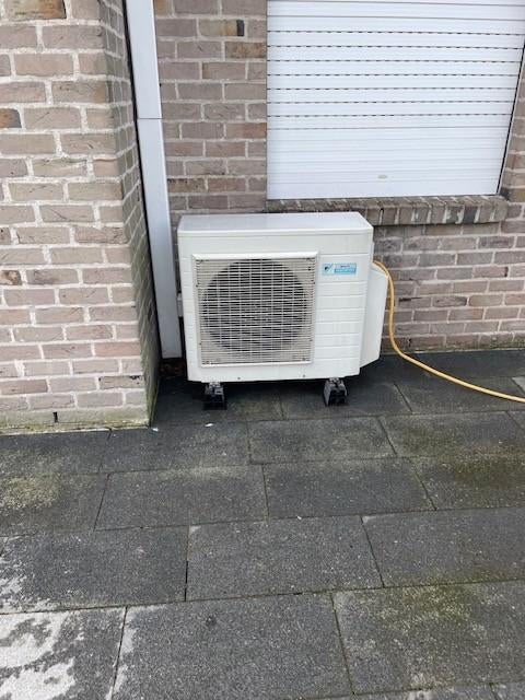 airco met buiten uinit, Refroidissement et Déshumidification, Enlèvement, Utilisé, Climatisation murale