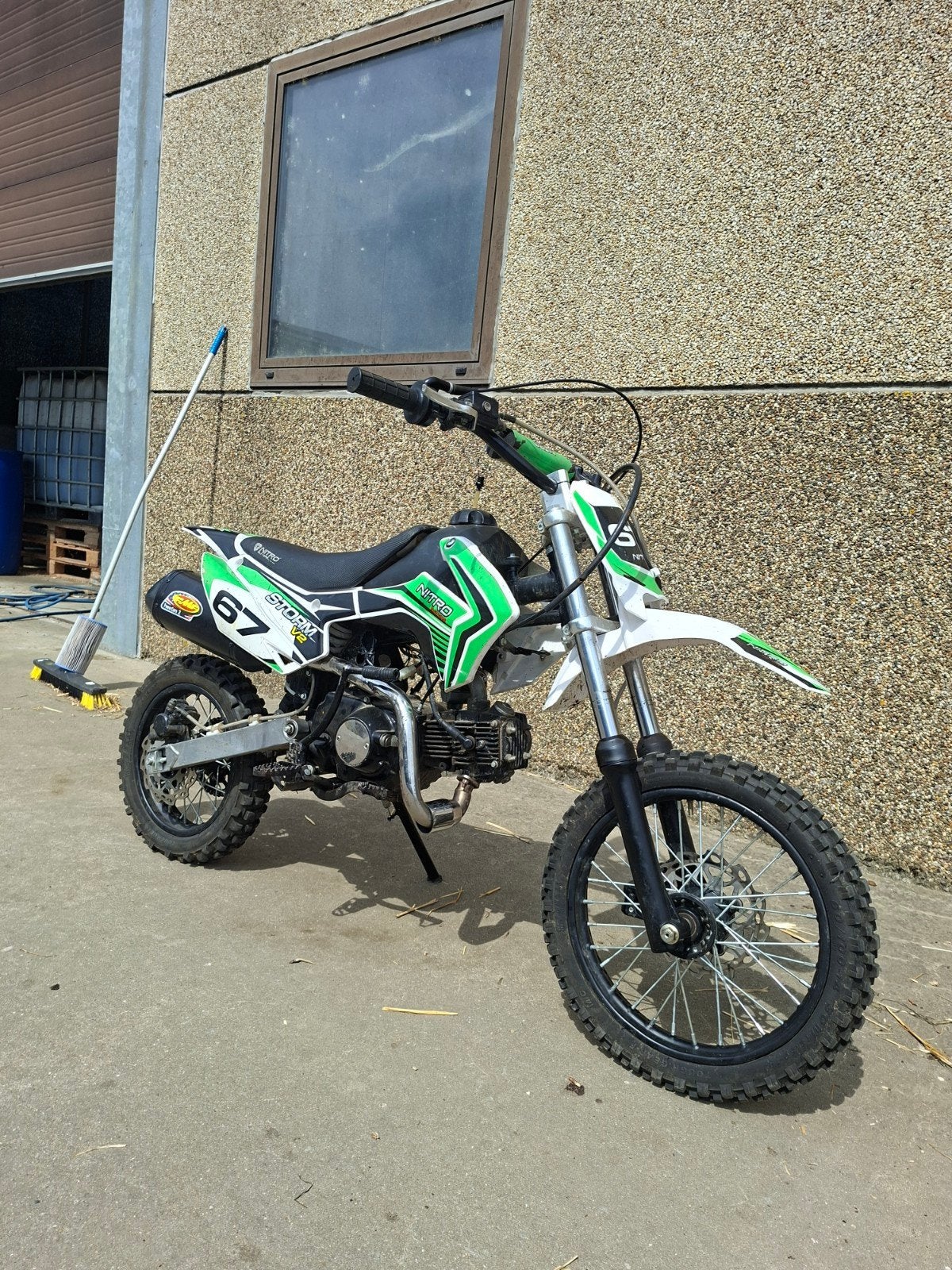 nitro pitbike zeer goede staat 90cc, Vélos & Vélomoteurs, Mini Bikes, Midi Bikes & Pit Bikes, 90 cm³, Nitro, Enlèvement, Utilisé