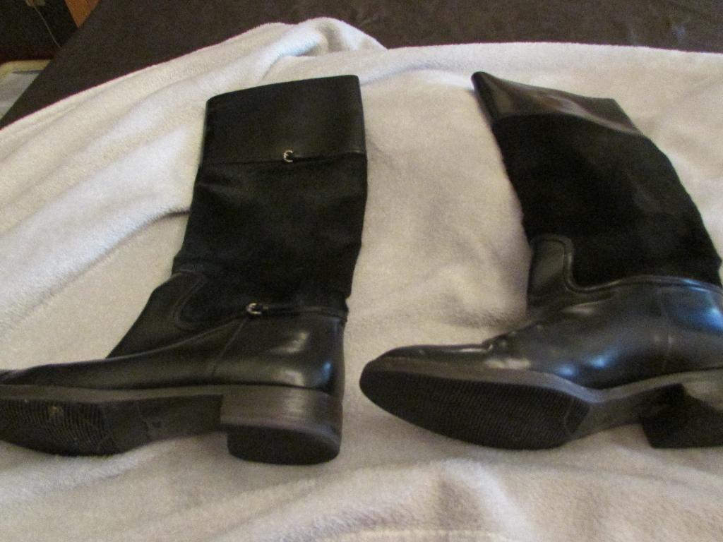 laarzen met pels gucci maat 41 zo goed als nieuw 70 euro, Ophalen, Hoge laarzen, Zwart, Gucci