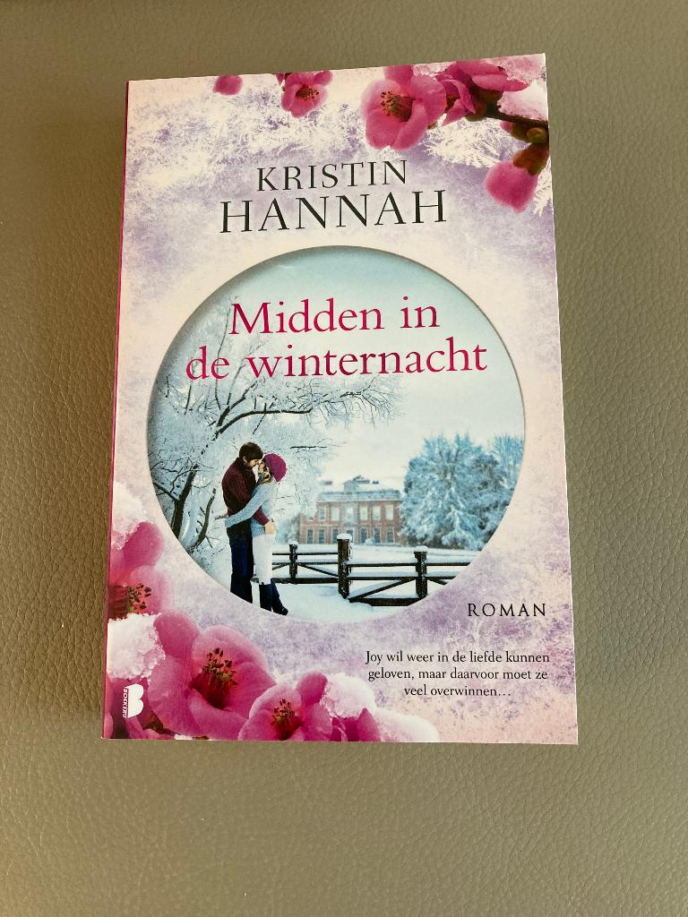 Boek : Midden in de winternacht. Kristin Hannah,223 blz,, Ophalen of Verzenden, Zo goed als nieuw, Kristin Hannah