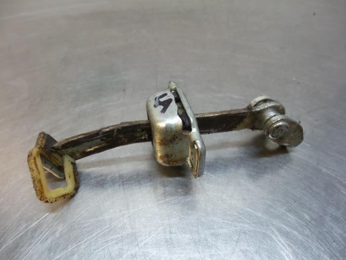 Deurvanger 4Deurs links-achter van een Opel Astra (Astra G 9, Gebruikt, -, -, Opel