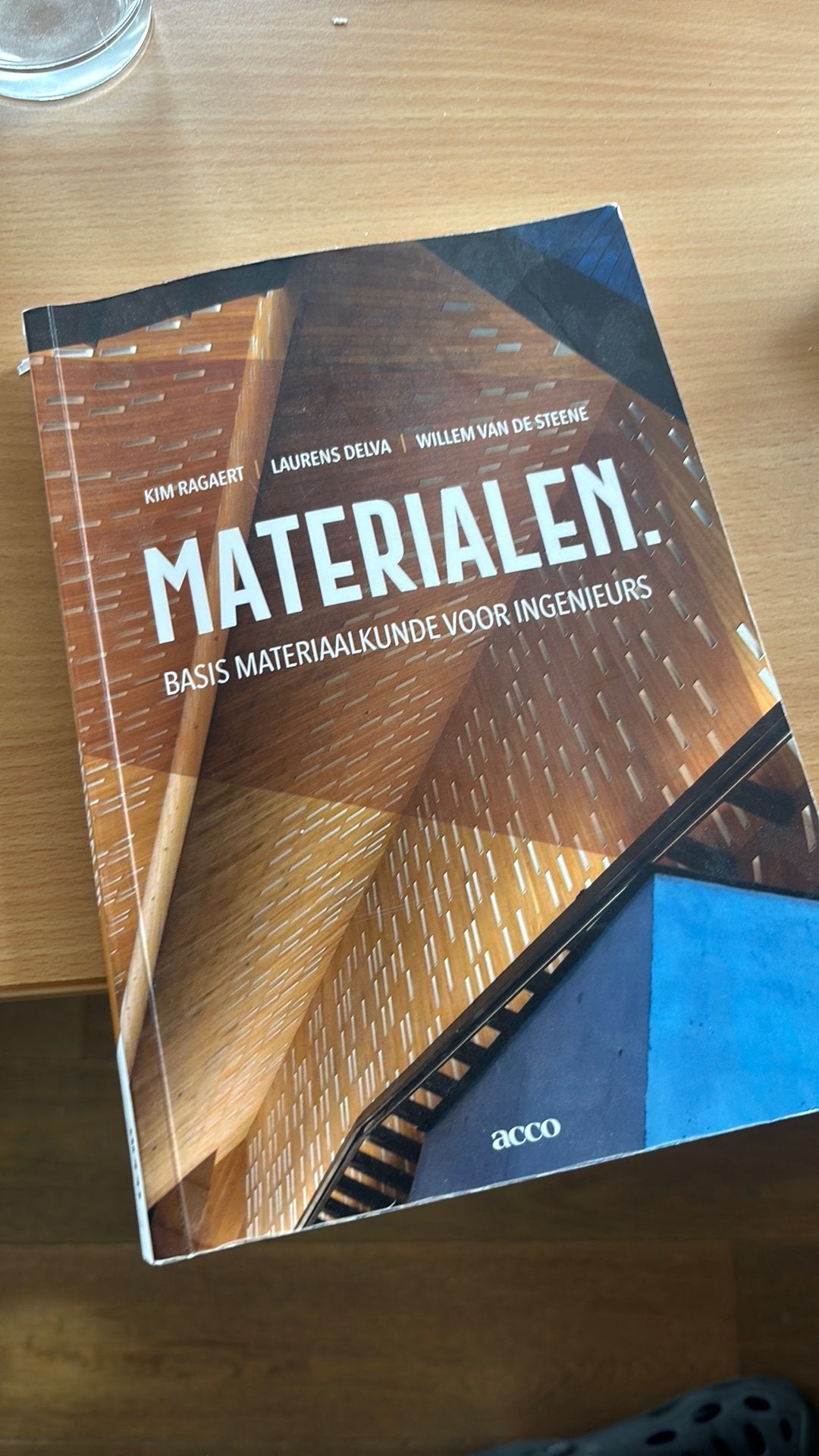 Willem van de Steene - Materialen, Enlèvement, Willem van de Steene; Laurens Delva; Kim Ragaert