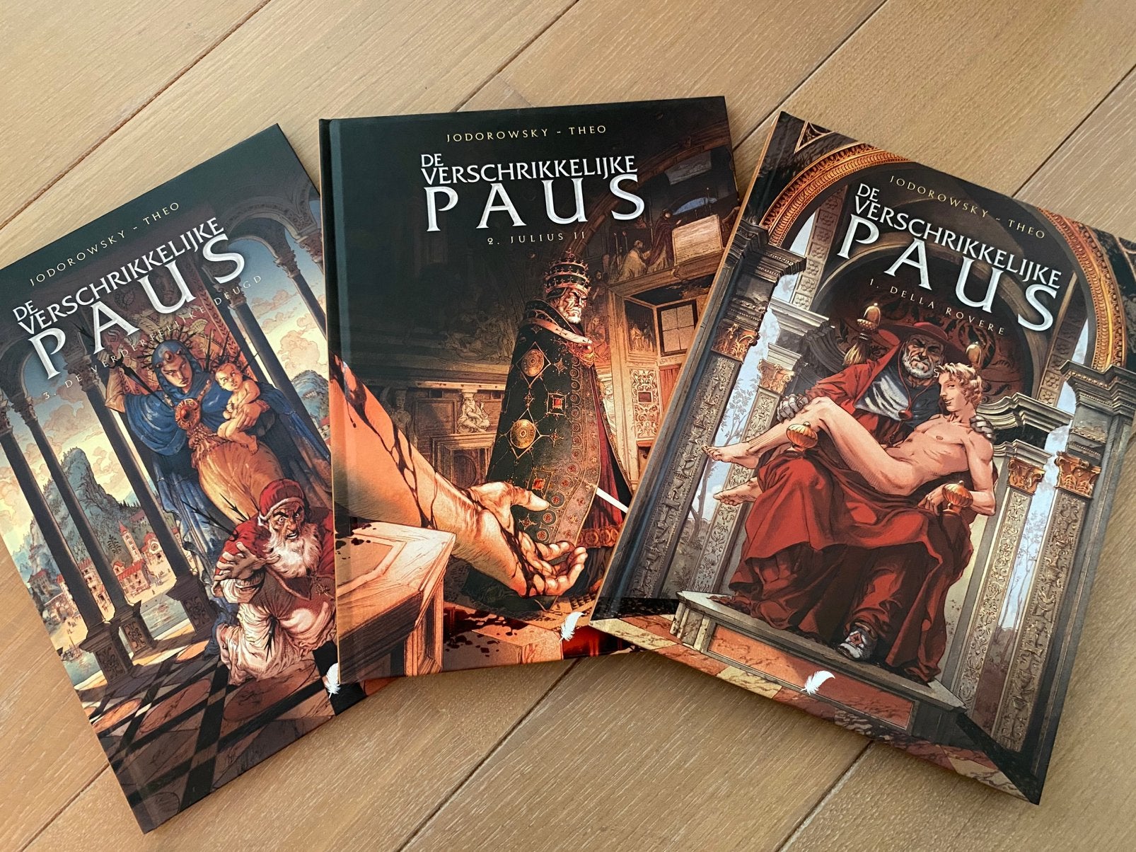De verschrikkelijke paus 3xHc., Ophalen of Verzenden, Zo goed als nieuw