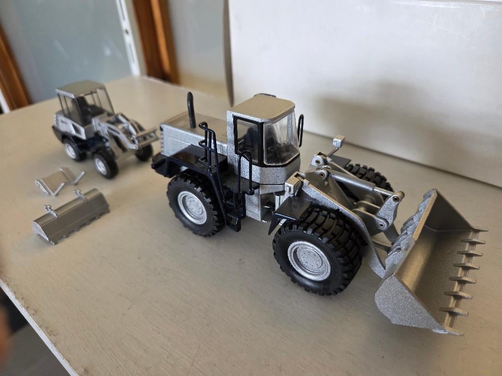 Conrad 2424/08, Hobby en Vrije tijd, Modelauto's | 1:50, Verzenden, Nieuw, Hijskraan, Tractor of Landbouw, Conrad