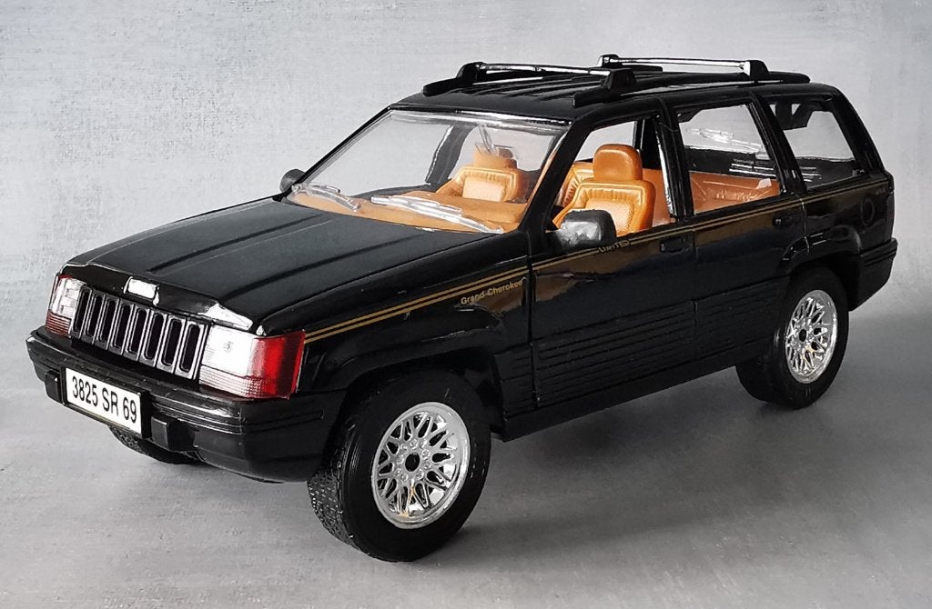 1-18 Majorette - 1995 Jeep Grand Cherokee Limited 4.7 V8 4x4, Enlèvement ou Envoi, Comme neuf, Voiture, Autres marques