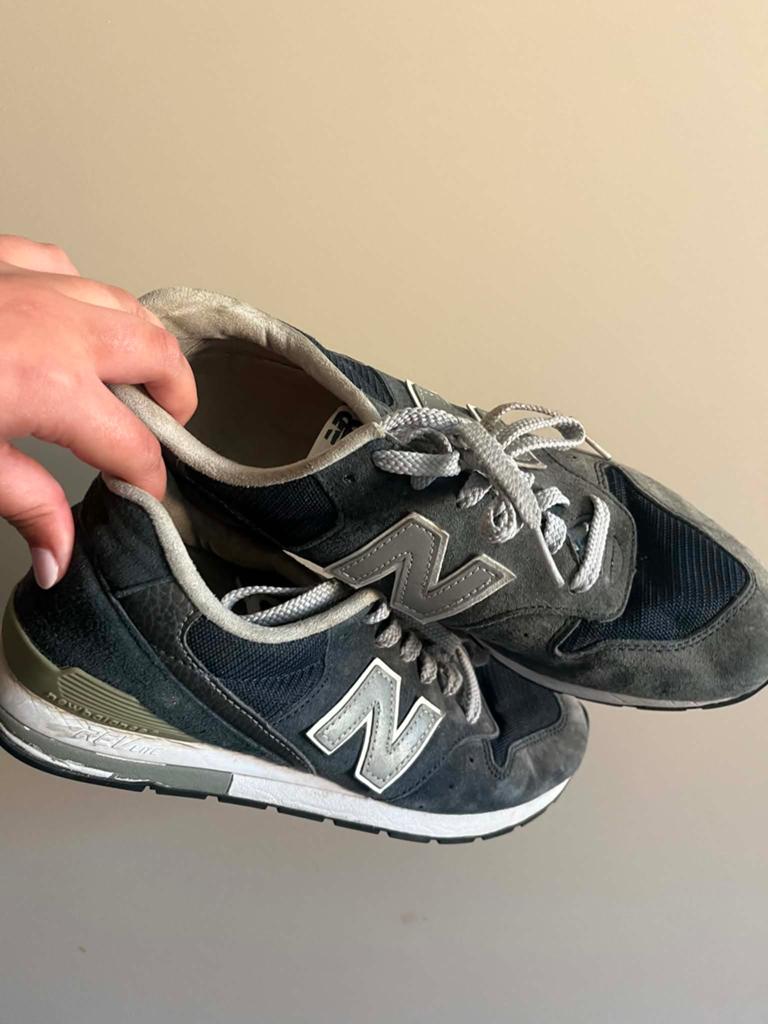 New Balance 996 - Navy/Grijs, Zo goed als nieuw, Sneakers, Verzenden, Blauw