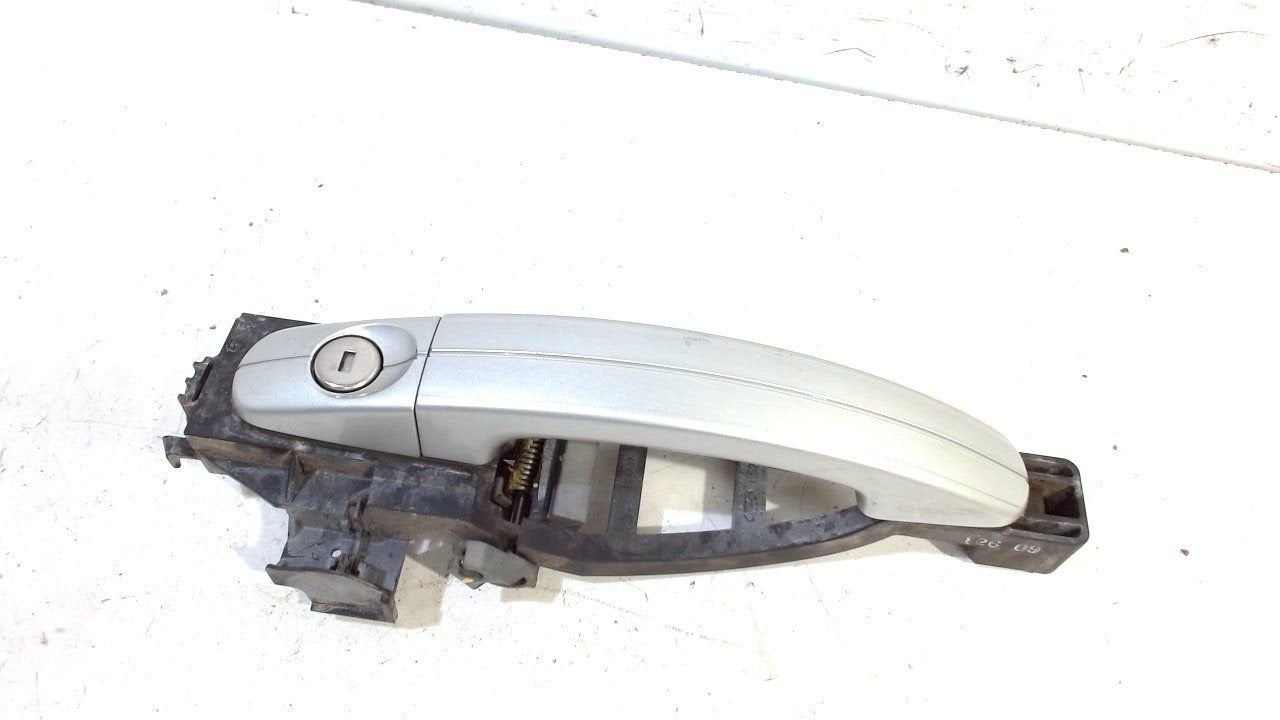 Portiergreep links voor Ford Kuga, Onderdelen@venauto.nl, Van der Ven Autorecycling B.V., Gebruikt, Ettenseweg 76, 4706 PB Roosendaal, The Netherlands