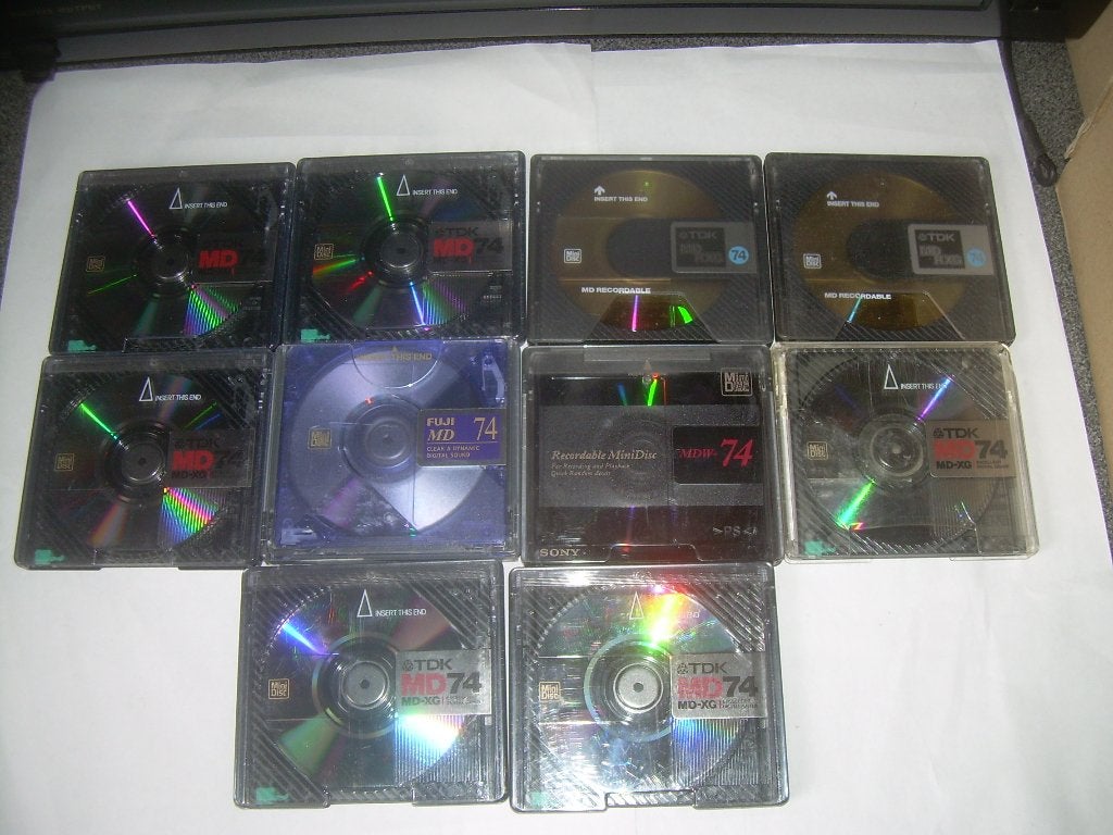 10 MINI DISK 10 STUKS VAN 74 MIN, Muziek en Instrumenten, Midi-apparatuur, Ophalen of Verzenden, Zo goed als nieuw