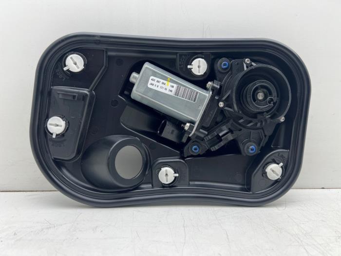Moteur fermeture auxiliaire portière avant droite d'un Audi, -, 3 mois de garantie, Audi, Utilisé