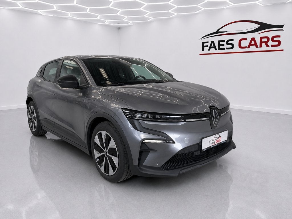 Renault Megane E-Tech long Range versie 60kwh, Dealer onderhouden, Euro 6, Zilver of Grijs, 500 kg