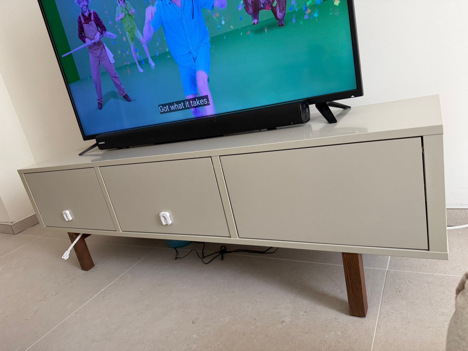 Tv meubel, Huis en Inrichting, Kasten |Televisiemeubels, Ophalen, Zo goed als nieuw