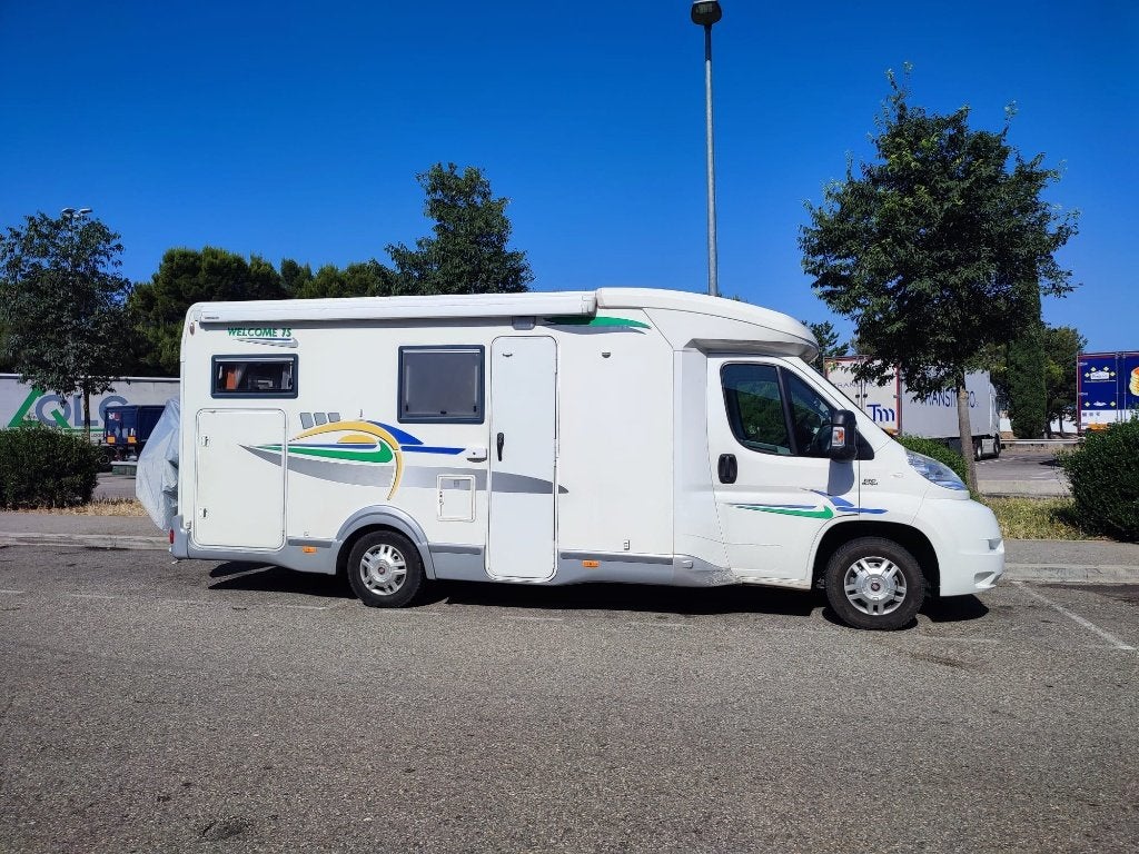 Mobilhome Chausson 75, Chemisch toilet, Koelkast, Ringverwarming, Fiat