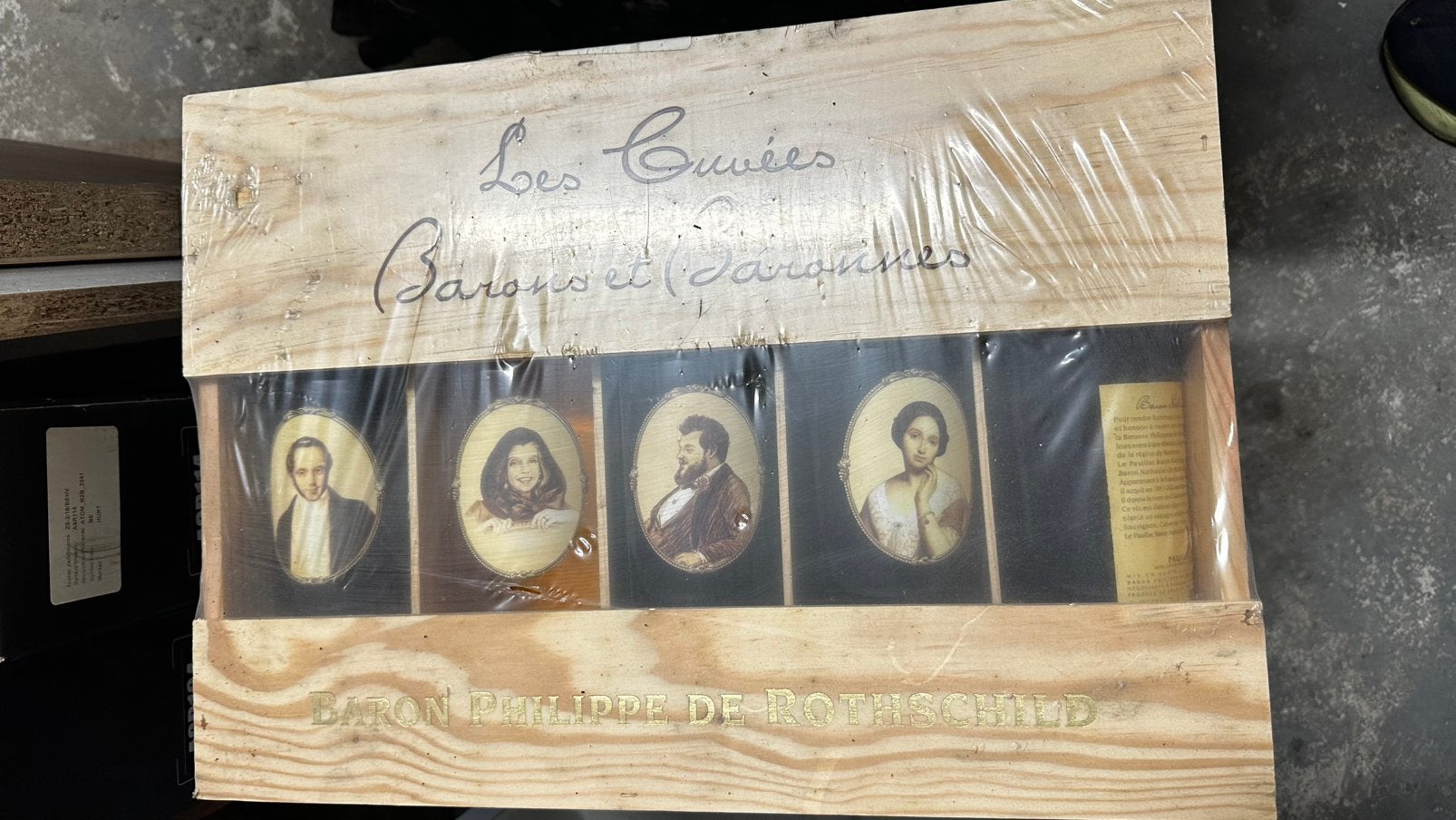 Coffret Les Cuvées Barons et Baronnes Philippe de Rothschild, Enlèvement, Comme neuf