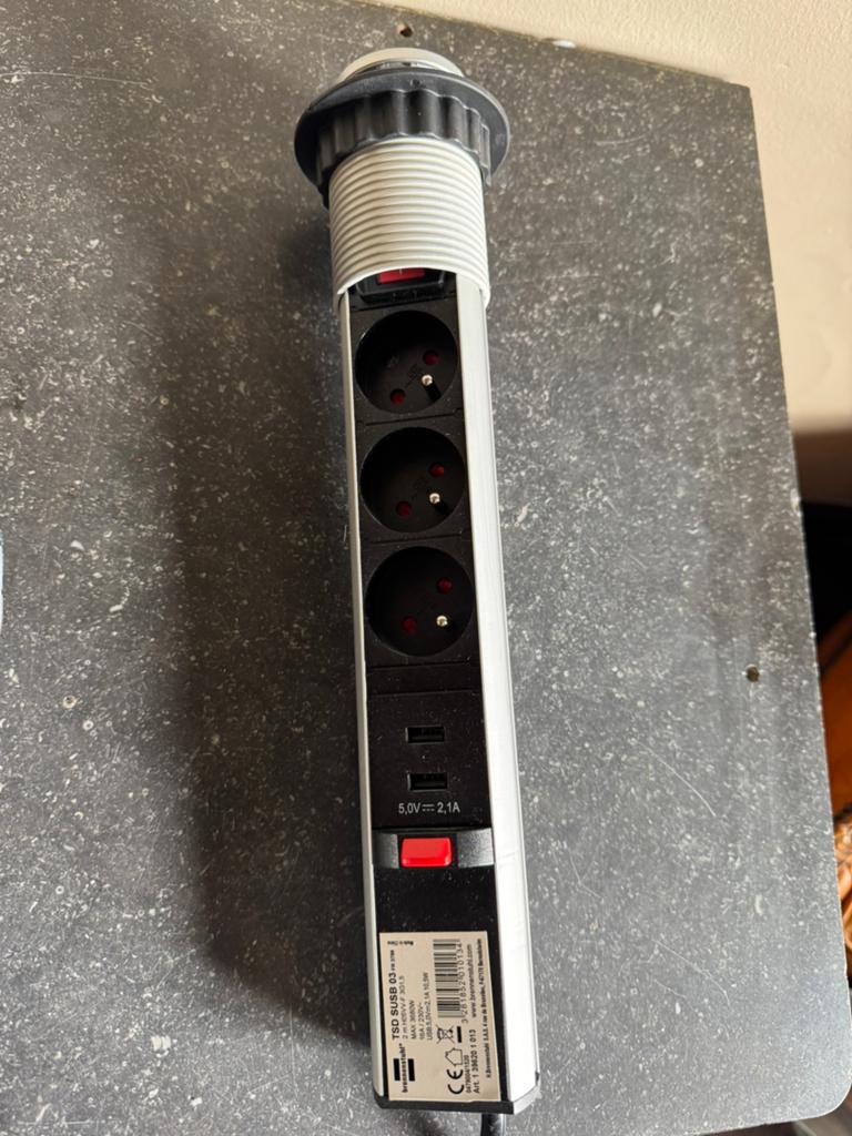 Stopcontact, Audio, Tv en Foto, Professionele apparaten, Ophalen, Zo goed als nieuw