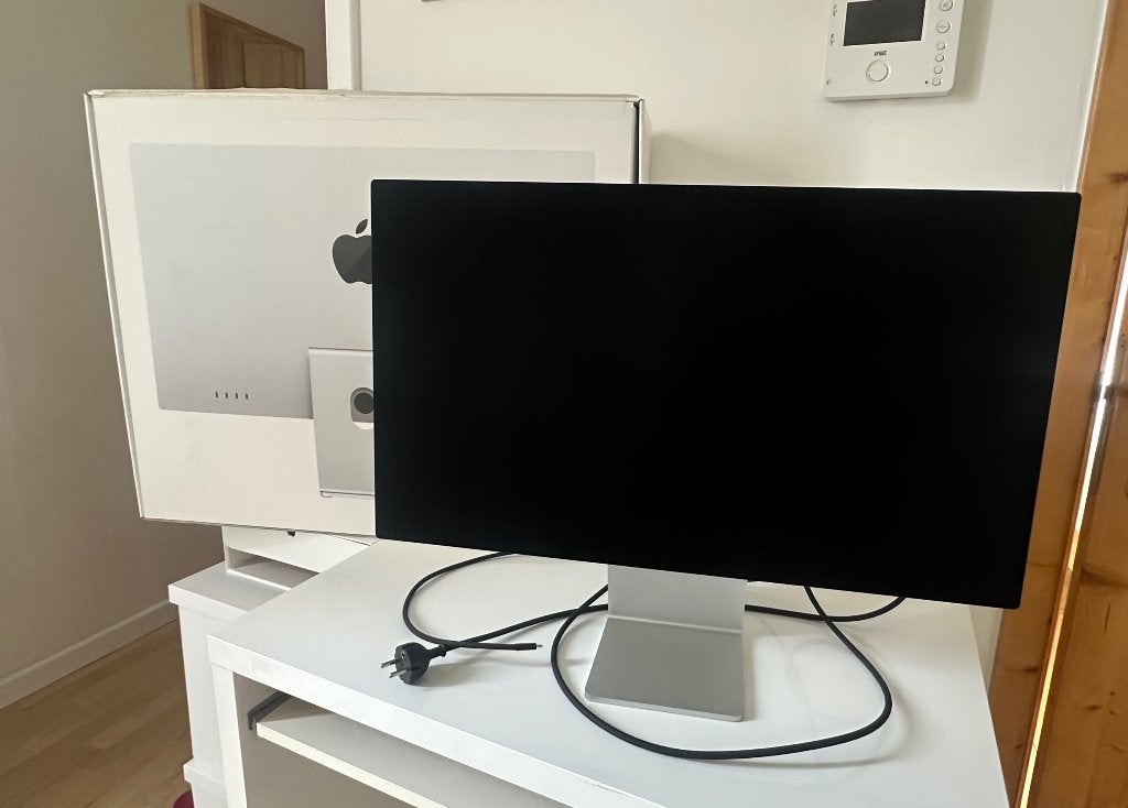 Ecran: Studio Apple Display Verre Nano, Informatique & Logiciels, Apple Desktops, Autres modèles, Inconnu, Comme neuf, Enlèvement
