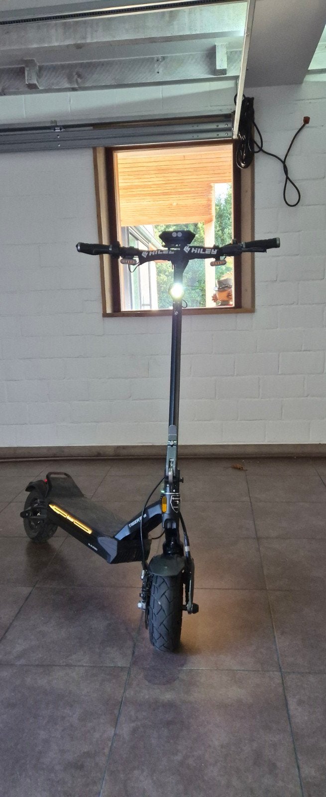 tiger t 10 performance daul moter 60 v, Vélos & Vélomoteurs, Trottinettes, Enlèvement