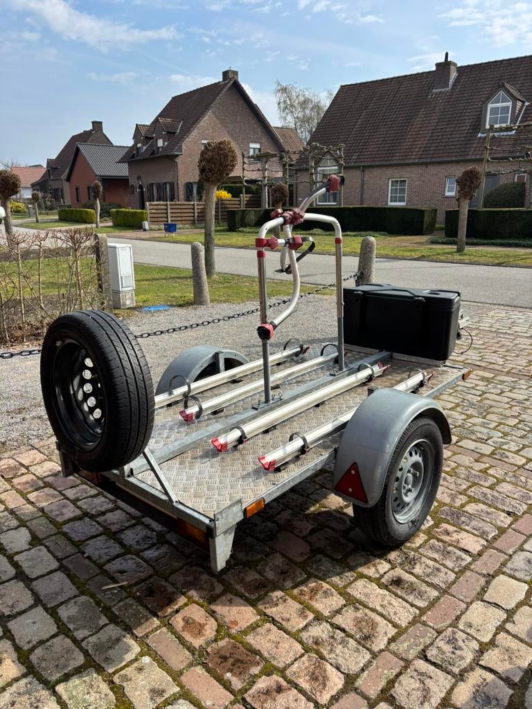aanhangwagen voor 4 (elektrische) fietsen, Ophalen, Zo goed als nieuw
