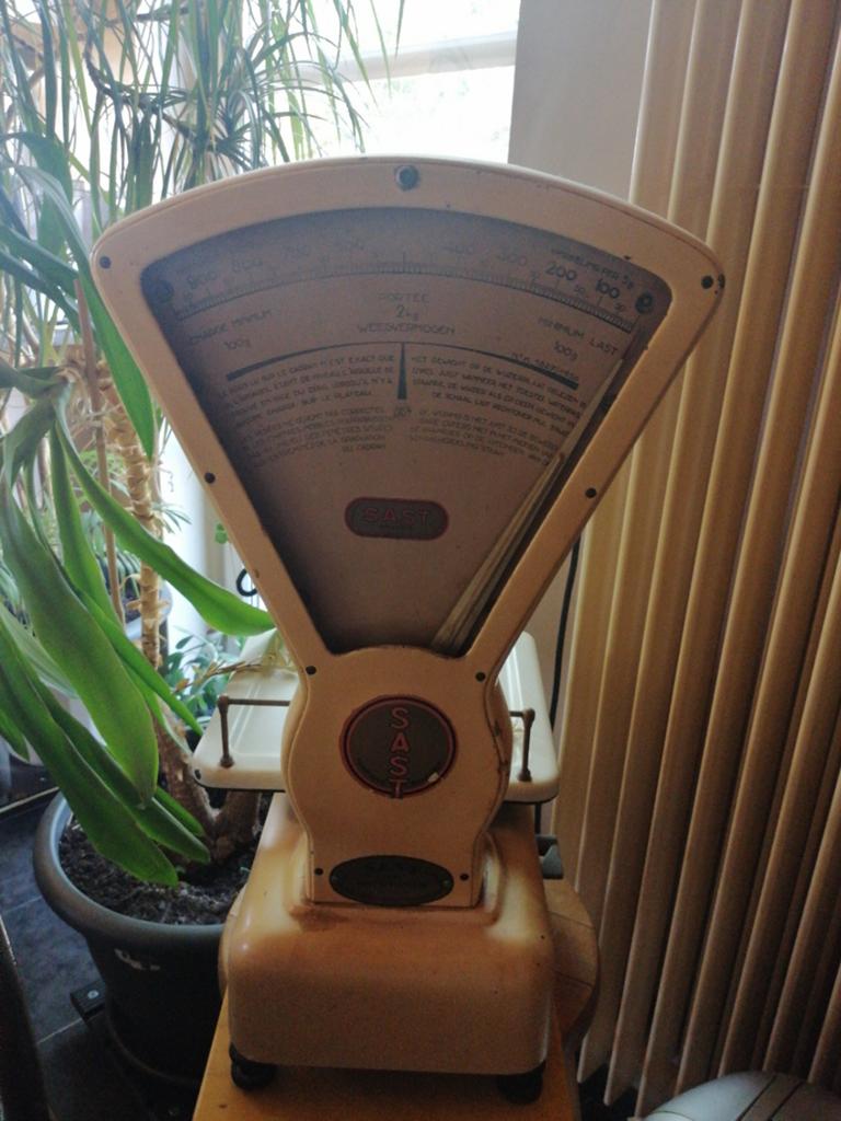 Sast ( Belgisch) van 100gr tot 2kg, Elektronische apparatuur, Weegschalen, Ophalen, Winkelweegschaal, Analoog, Gebruikt