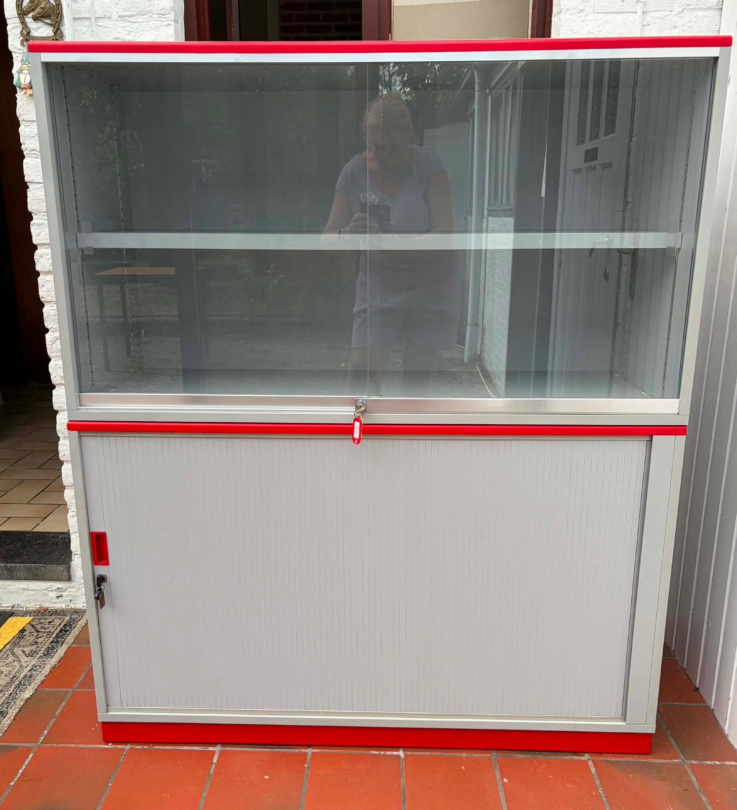 Meuble / vitrine de bureau, Enlèvement, Utilisé