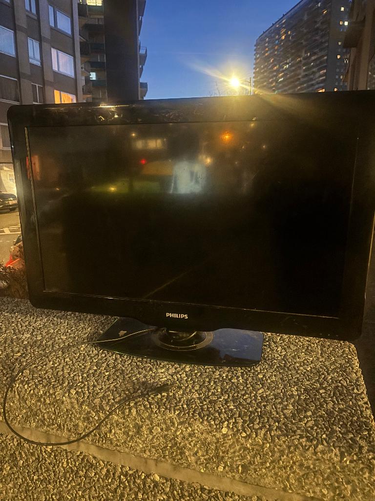Tv Philips 2011, Audio, Tv en Foto, Ophalen, Philips, Gebruikt, HD Ready (720p)